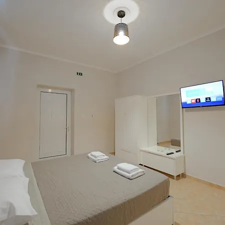 Hotel Deja Vu Ksamil Room photo